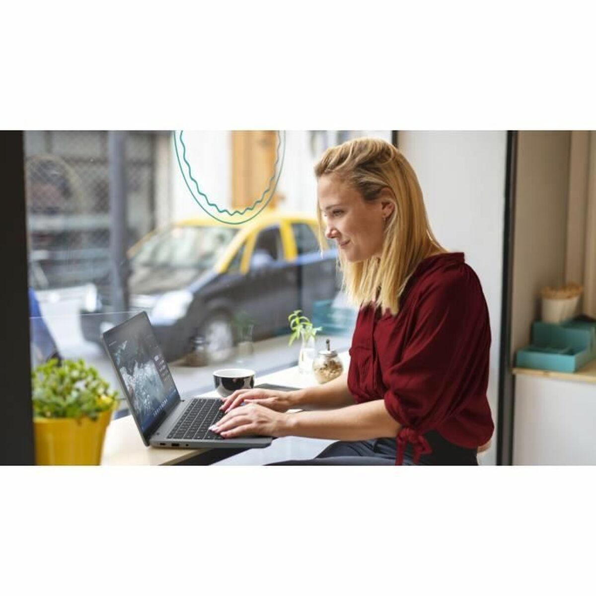 Laptop Lenovo IdeaPad 3 14IAN8 14" Intel Core i3 N305 8 GB RAM 128 GB SSD Laptop Lenovo IdeaPad 3 14IAN8 14" Intel Core i3 N305 8 GB RAM 128 GB SSD